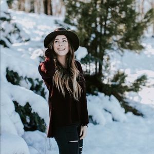 Meet your Posher, Cari